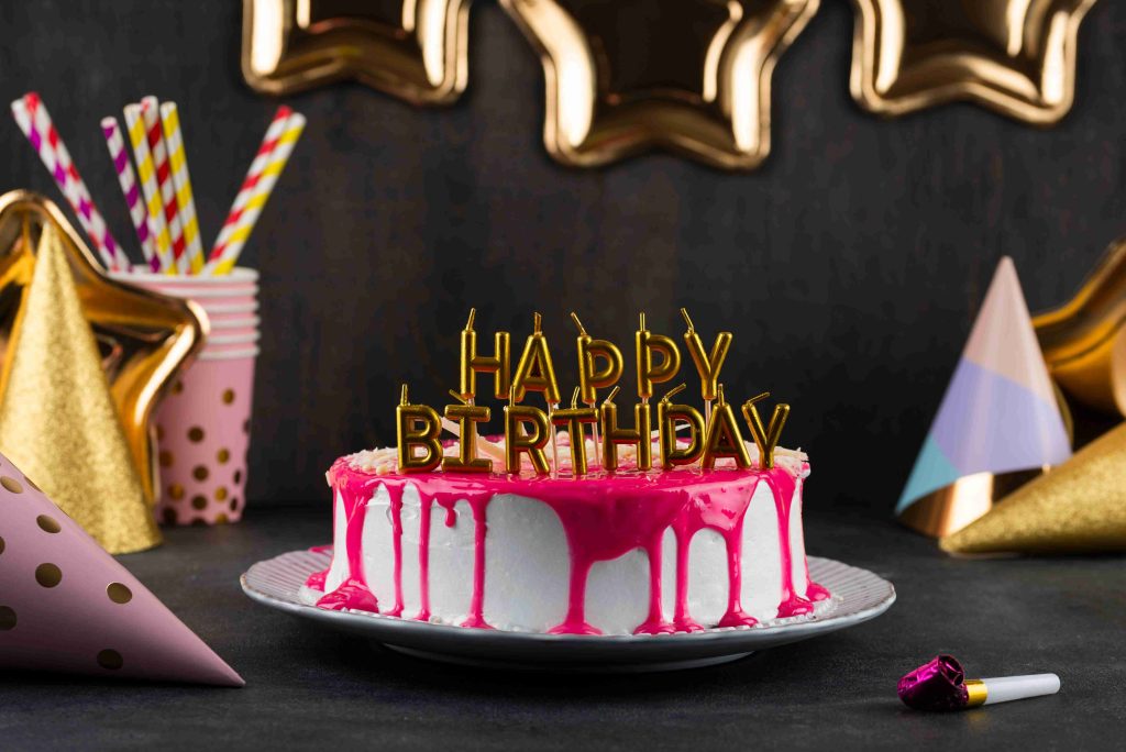 How Do Dubai Bakeries Create Unique Birthday Cakes Experiences?
